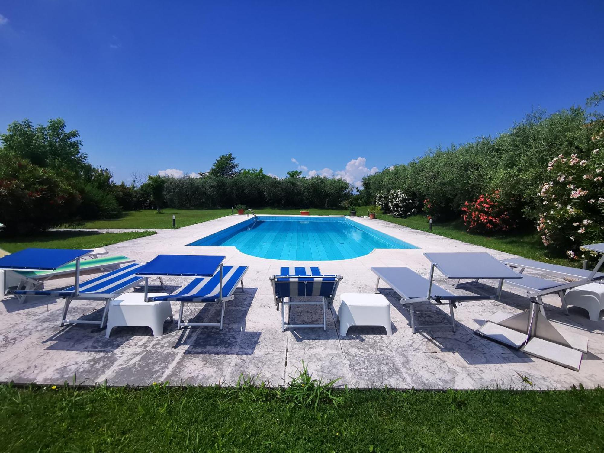 Casa Ghirlanda Con Piscina E Campo Da Tennis Lazise Exterior foto