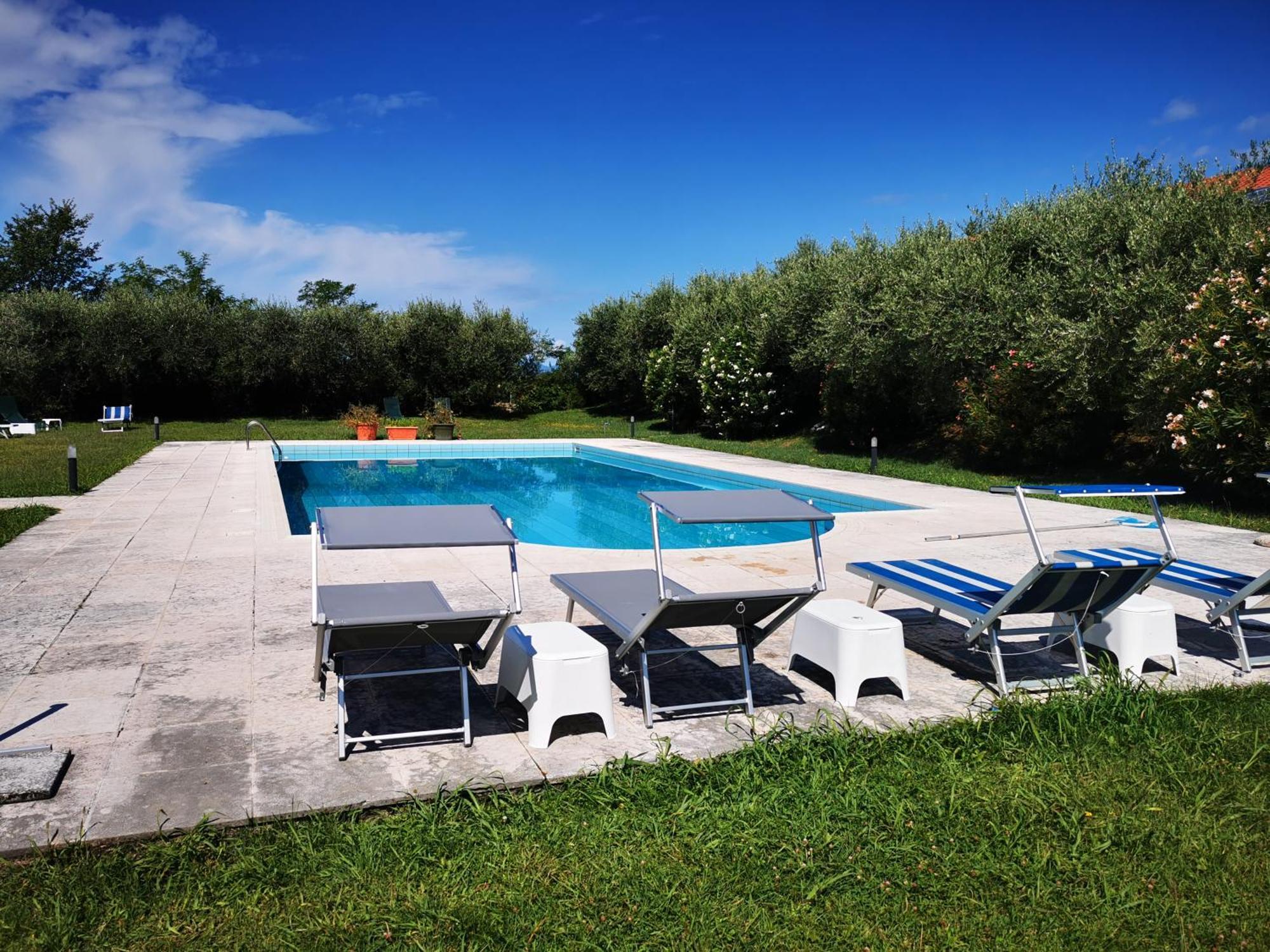 Casa Ghirlanda Con Piscina E Campo Da Tennis Lazise Exterior foto