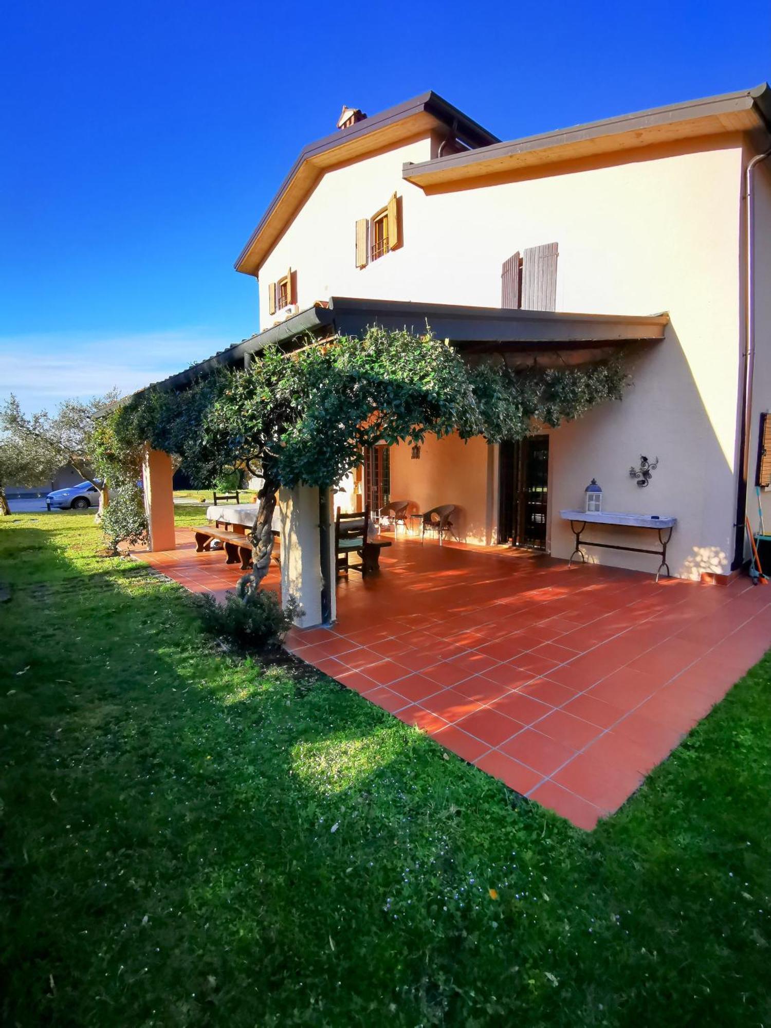 Casa Ghirlanda Con Piscina E Campo Da Tennis Lazise Exterior foto